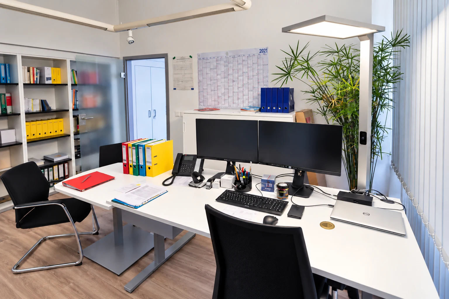 Multi-screen workspace